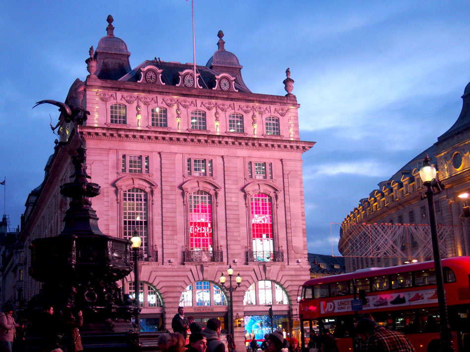 Piccadilly lugares que ver Picadilly Circus