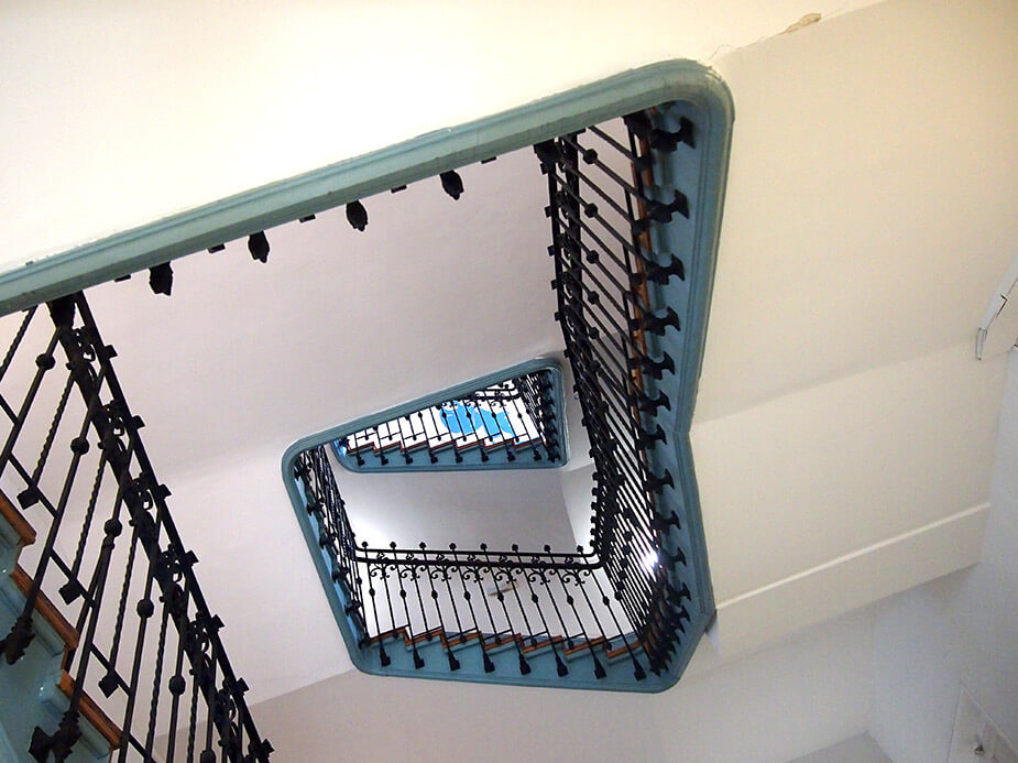 Barrio de las salesas de madrid institut français escalera